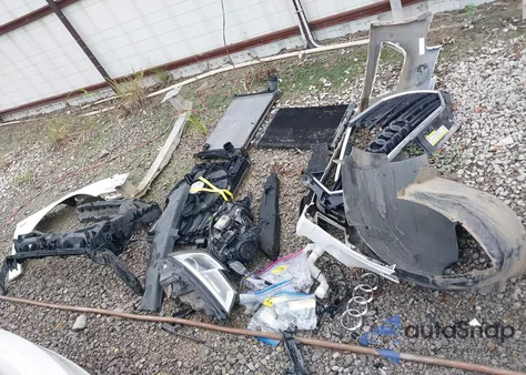 2017 Audi A3 2.0T Premium z USA, uszkodzony, nr VIN WAUGUGFFXH1043142